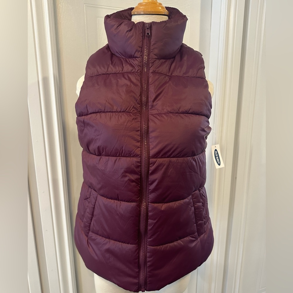 Brand New Beautiful Burgandy Old Navy Puffer Vest